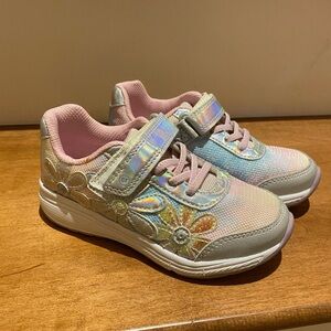 Stride Rite Gently Worn Girls' size 11W Pink and Iridescent light-up Sneakers